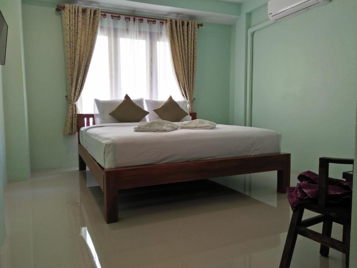 Ban Mae Boonthong Hotel Lampang Exterior photo